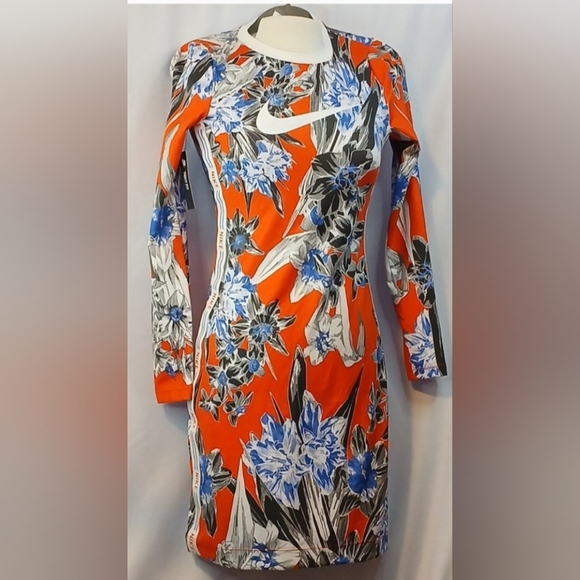 Nike Dresses & Skirts - BRAND NEW WITH THE TAGS nike bodycon floral logo dress size medium